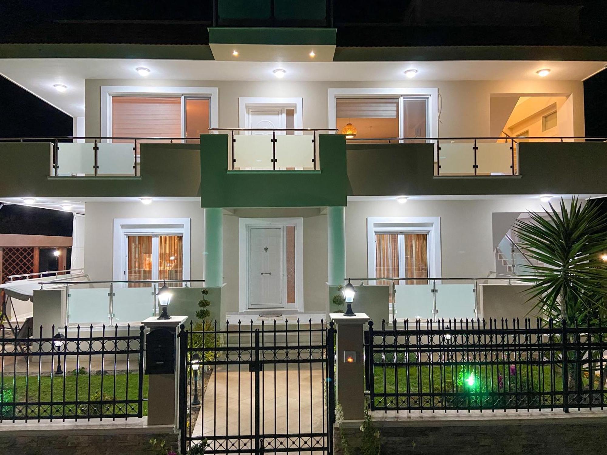 Simplycity Homestay Apartments Kremasztí Kültér fotó